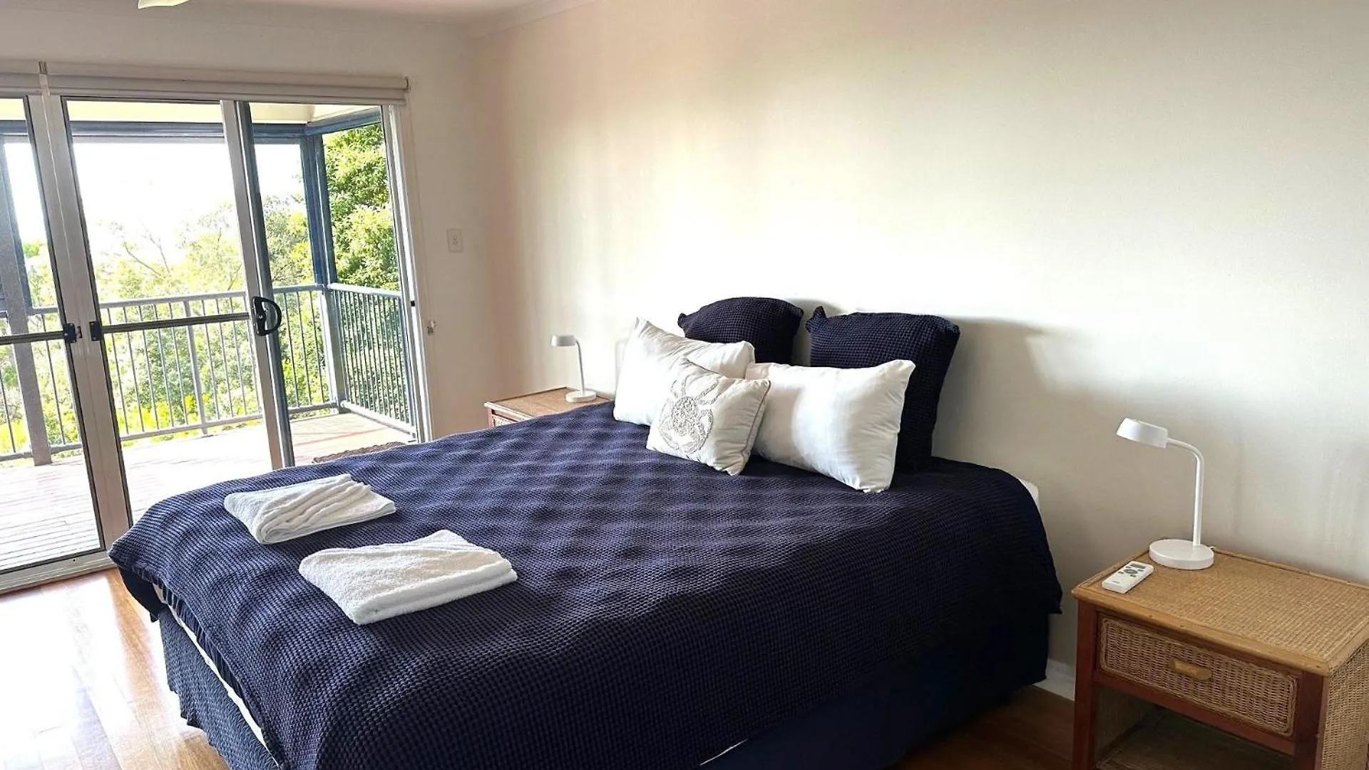 Holiday home 57 Cooloola Drive Villa Rainbow Beach Australia